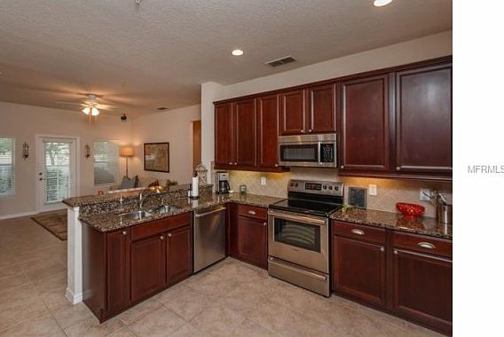 5th image of 1566 Almond Ave