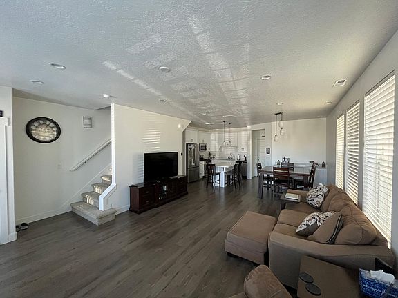 4th image of 5139 W Split Rock Dr