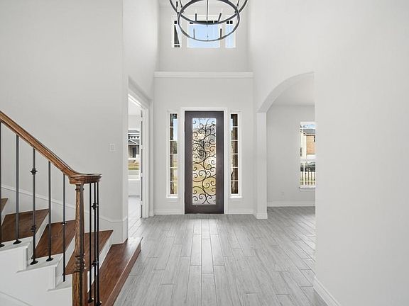 3rd image of 16511 Boston Post Rd