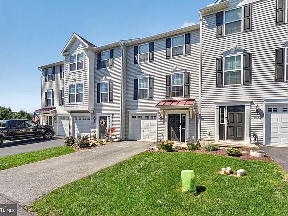 2nd image of 703 Heather Way