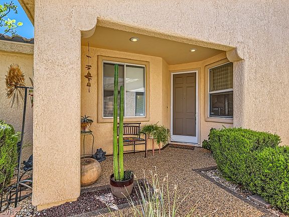 2nd image of 5117 Progresso St