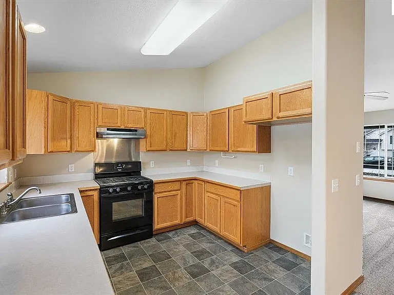 842 N Doryport Ct — Photo 7