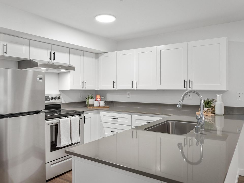 1st image of 11115 NE 2nd St #118