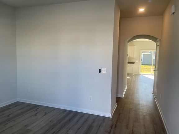 Foyer
Den/Office/Playroom