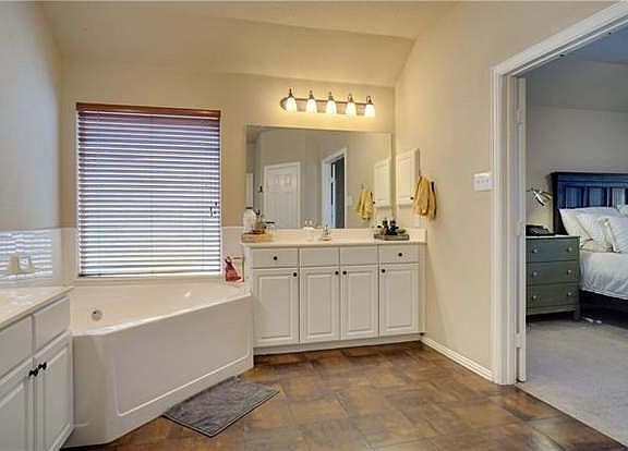 5th image of 5621 Shadydell Dr