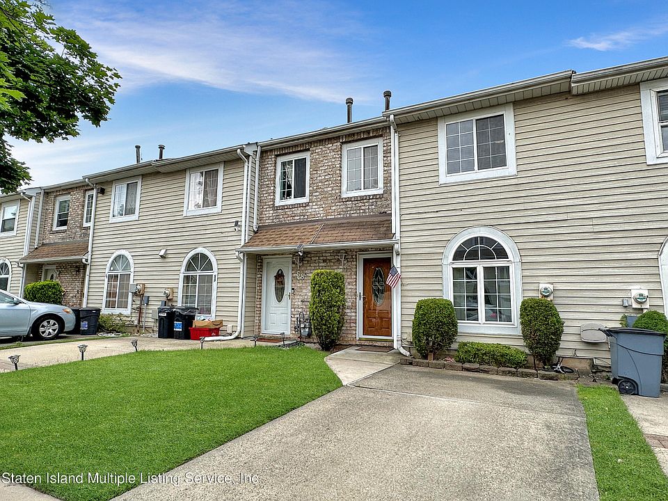 1st image of 60 Leigh Ave