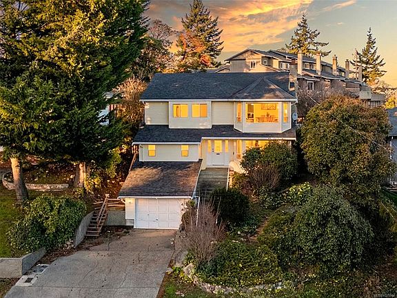 2nd image of 628 Cairndale Rd