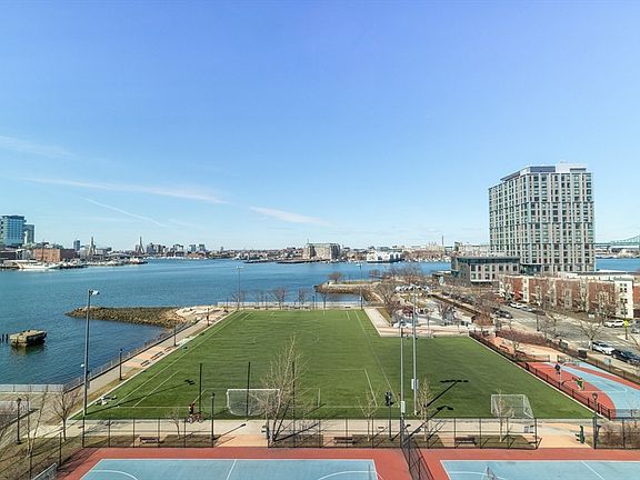 3rd image of 99 Sumner St #Penthouse 621