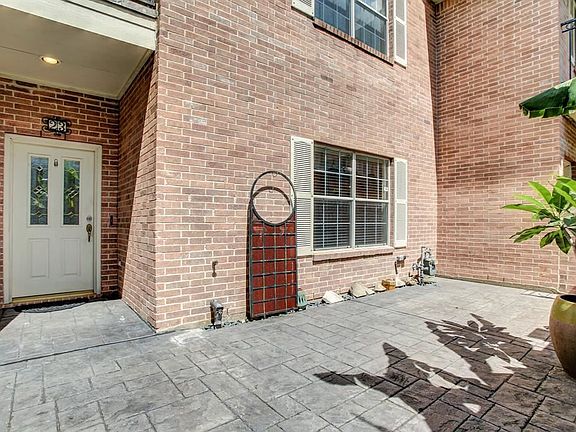 2nd image of 2865 Westhollow Dr Unit 23