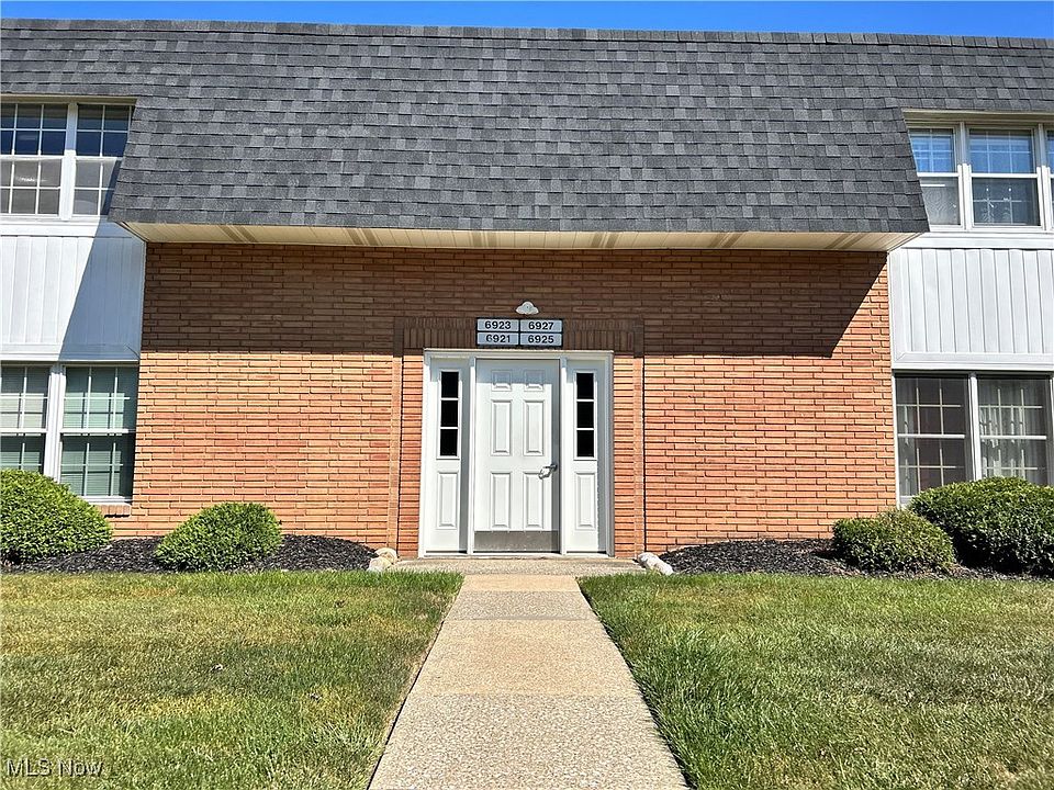 1st image of 6923 N Parkway Dr