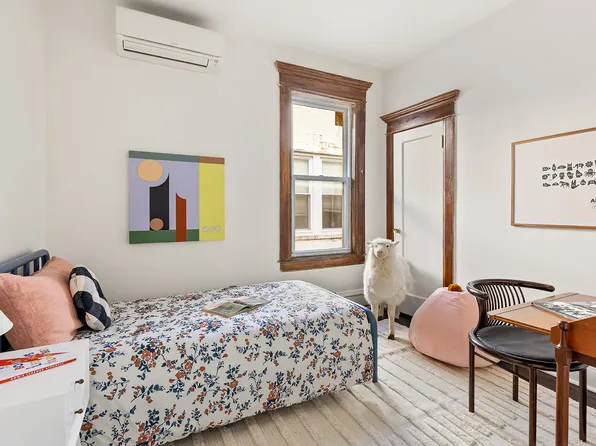 20 Stephens Court image 11 of 15