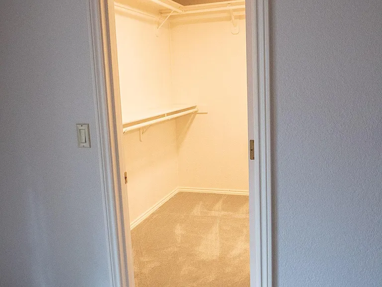 15729 NE Fremont St — Photo 9