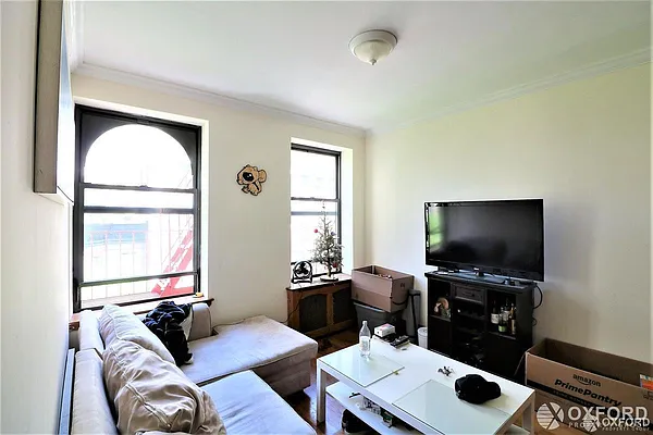 Rented by Oxford Property Group | media 25