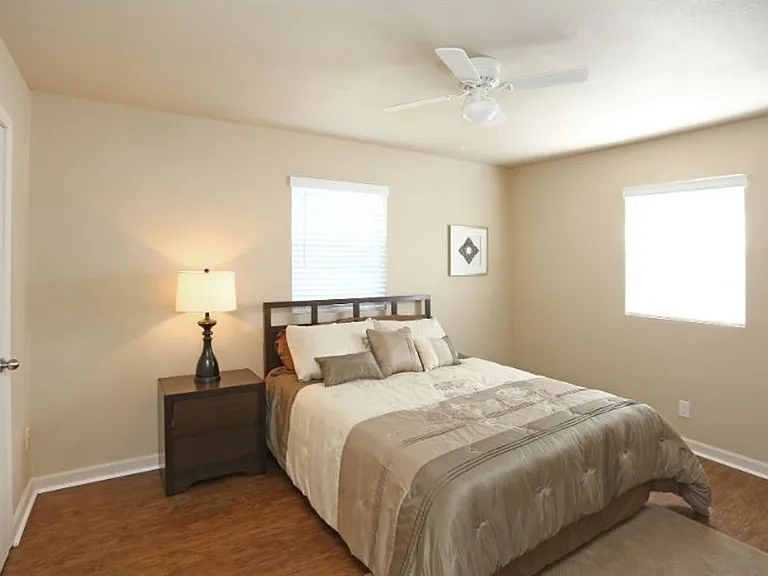 Preston Square Apartments - Now Offering $200 Off Move-In Costs! — Photo 27