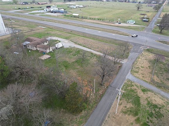 2nd image of 4512 Cedar Dr