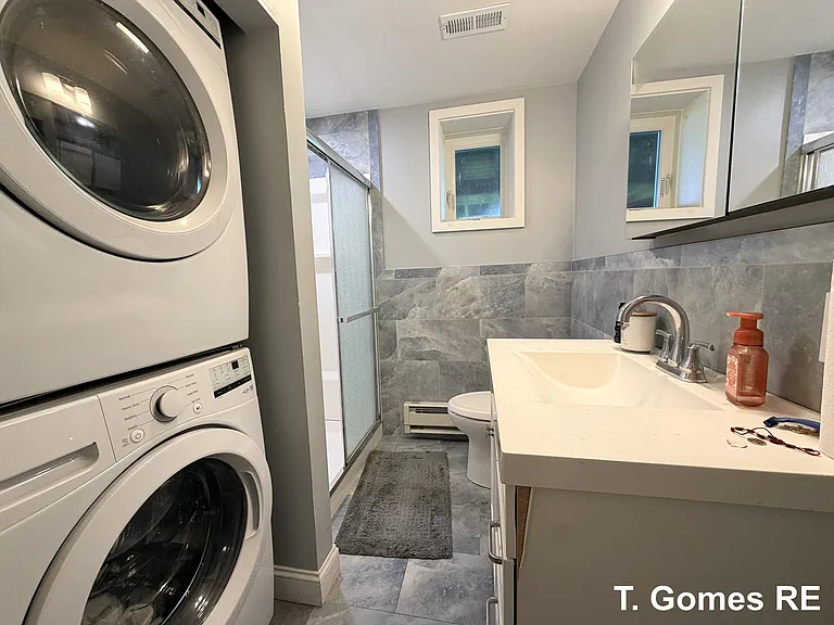 39 Arlington Ave #B — Photo 4
