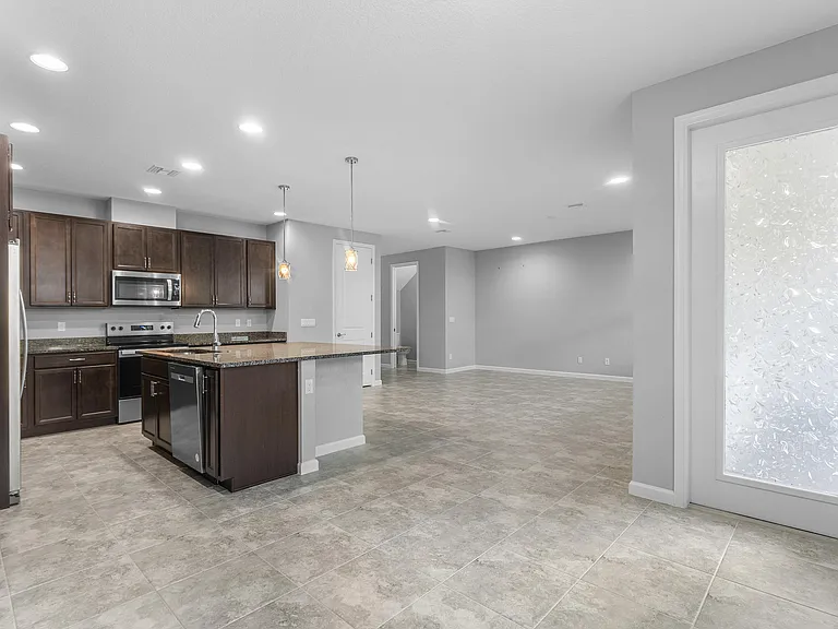 16474 Helix Ct — Photo 14