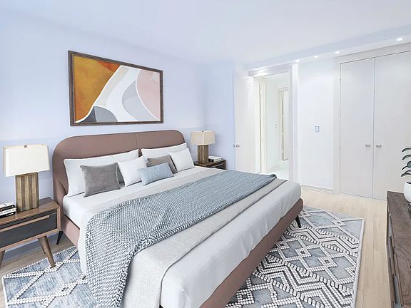 3rd image of 150 W 58th St #7AB