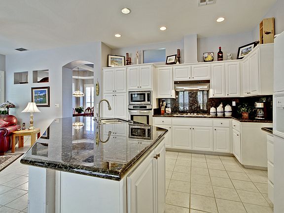 3rd image of 3900 Ironwood Dr