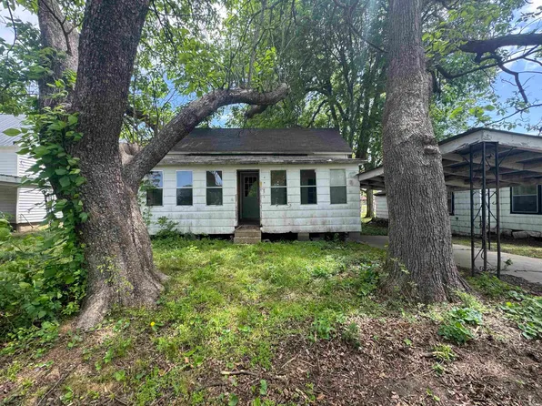 1104 SW 2nd St, Corning, AR 72422