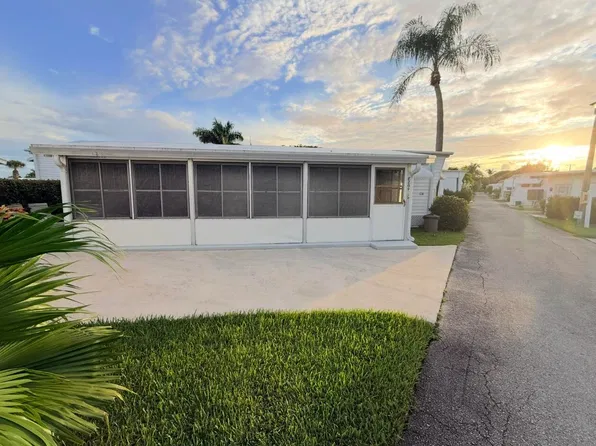 209 E Eagle Drive #E, Boynton Beach, FL 33435
