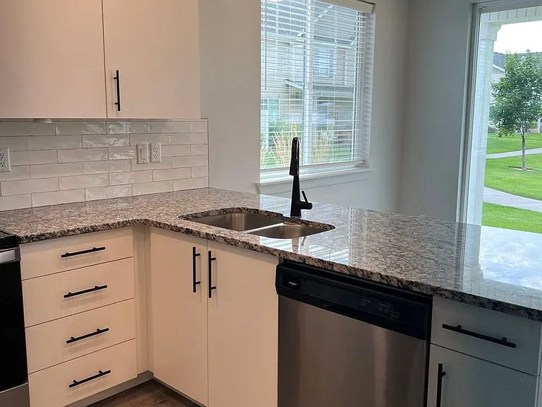 2425 W 880 S — Photo 11