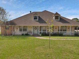 1607 Ernie Ln, Grand Prairie, TX 75052