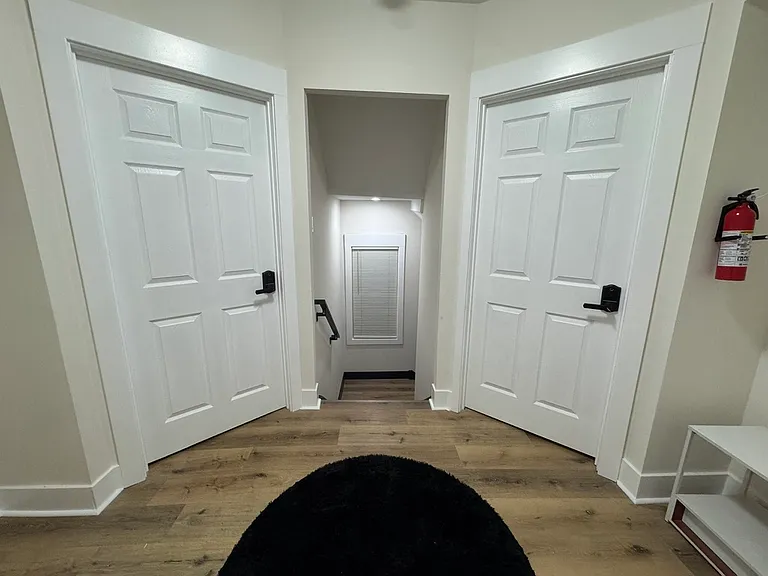 220 W Buena Vis — Photo 6
