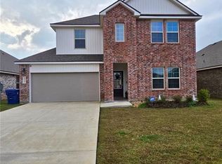 8139 Olde Town Ct, Alexandria, LA 71303