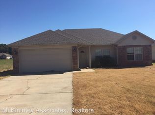 102 Coy Ln, Beebe, AR 72012
