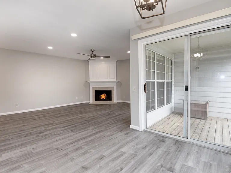 11205 Rienzi Pl #202 — Photo 4