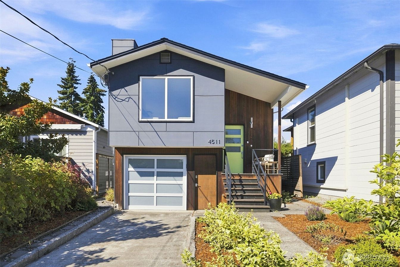 1st image of 4511 Cascadia Avenue S