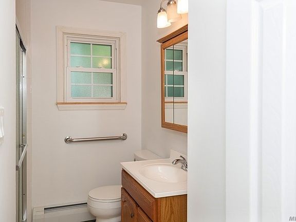 4th image of 243 Von Huenfeld St
