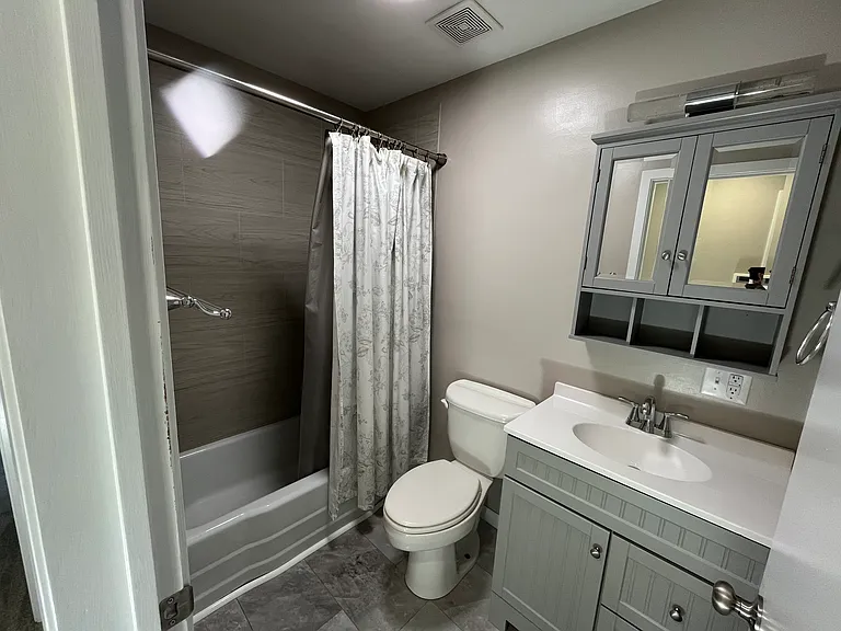 Main Bathroom