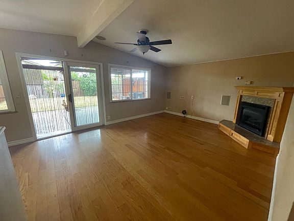 2nd image of 4424 Gina St #4424