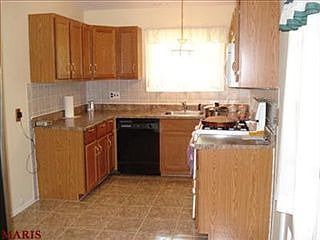 4th image of 5901 Apple Valley Dr