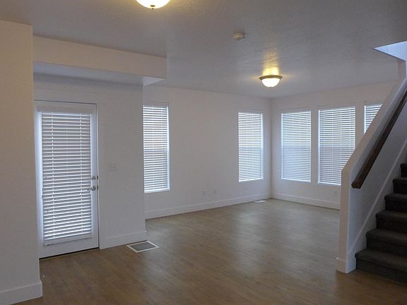4th image of 1779 W Dalmeny Way