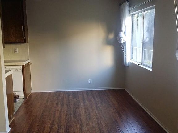 4th image of 1034 N Croft Ave #B