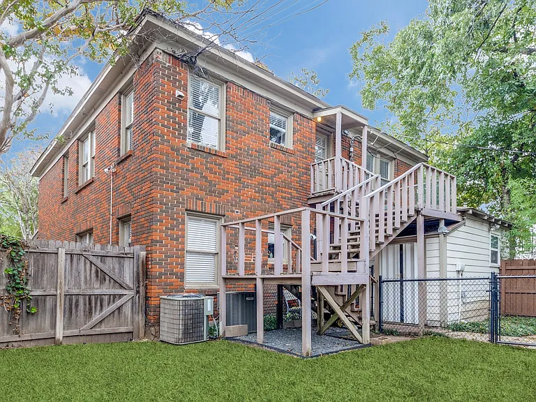 4503 Gilbert Ave — Photo 12