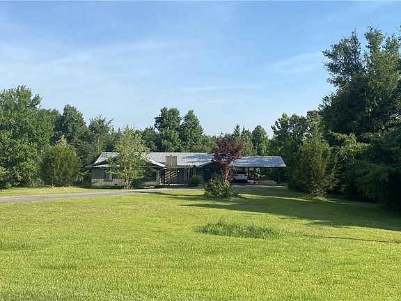 2nd image of 354 Woodland Trce