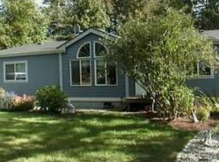 1406 Lakewood Dr, Camano Island, WA 98282
