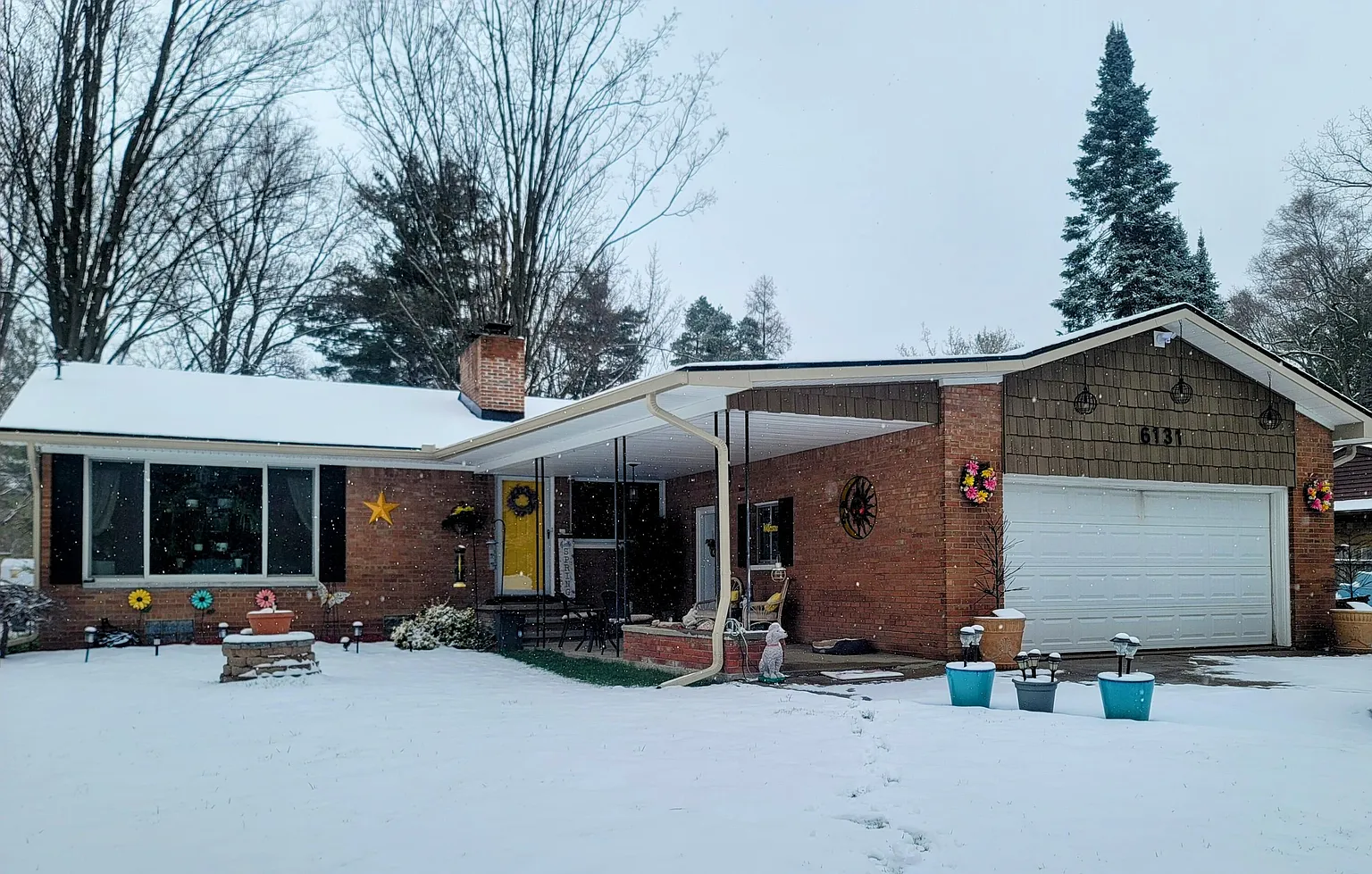 6131 Woodmoor Dr photo 1