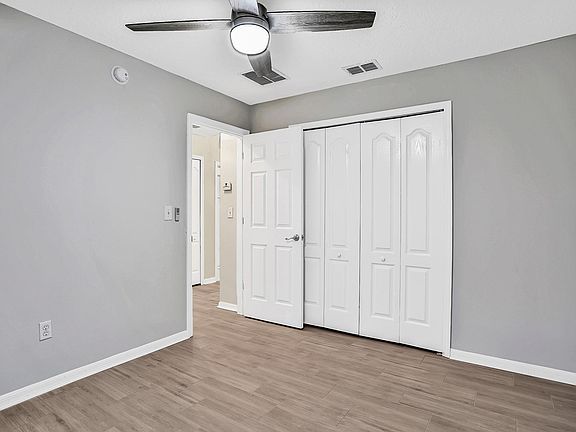 3rd image of 2271 Cherokee Cove Trl