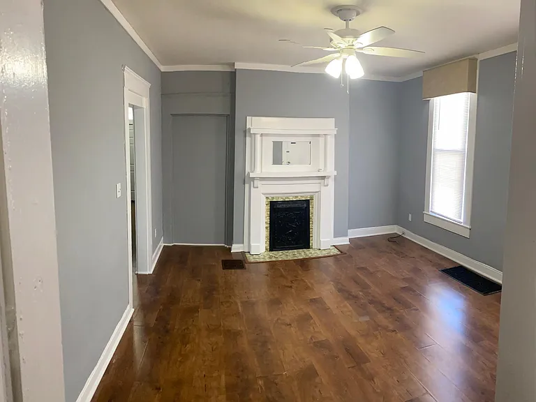 2821 S 3rd St — Photo 6
