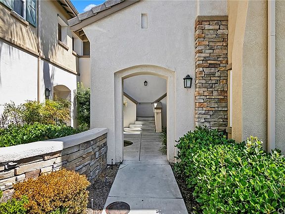 2nd image of 26450 Arboretum Way Unit 1003