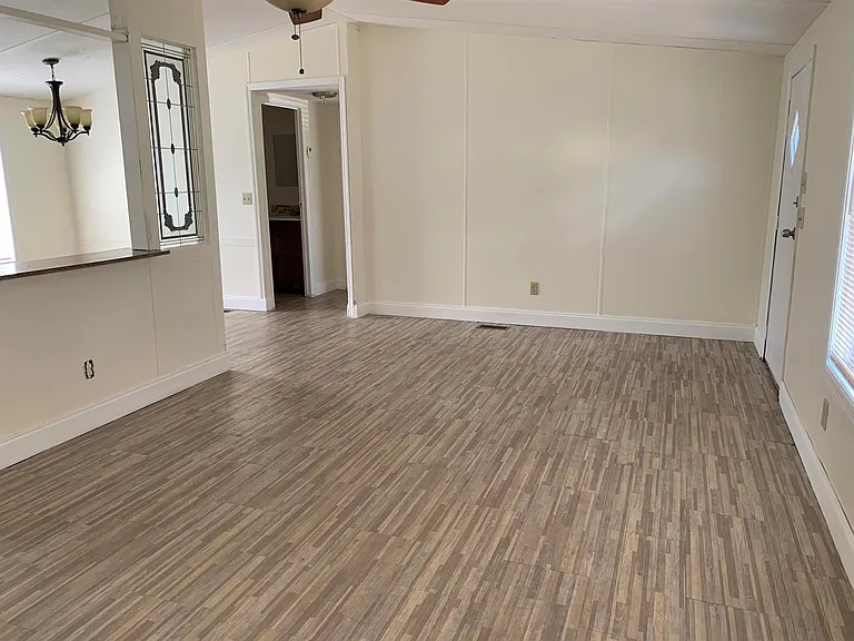 10629 S 228th Ln — Photo 5