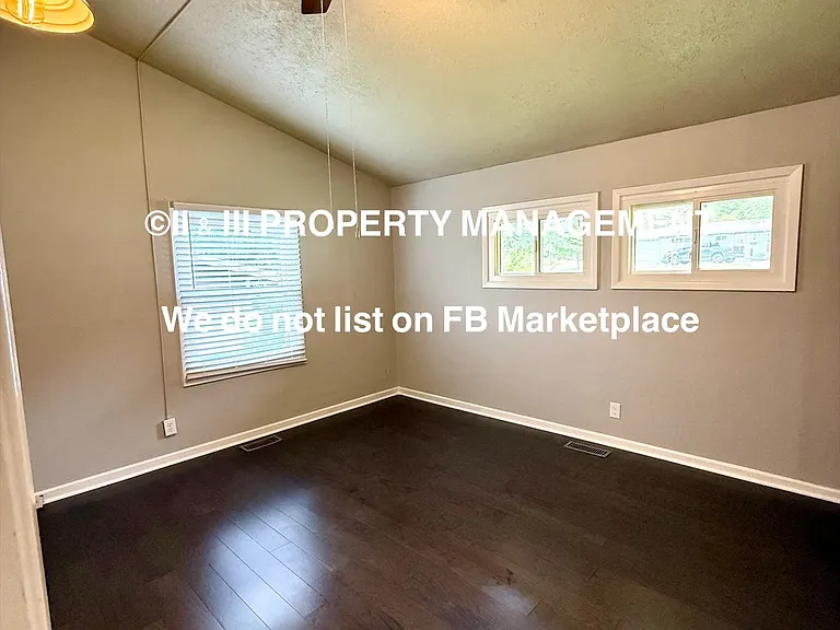5504 W 79th St — Photo 6