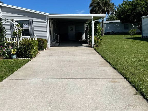 4th image of 30 Treasure Cir