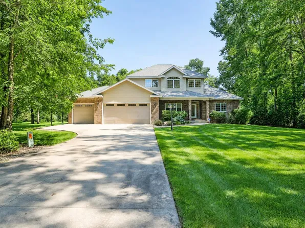 604 24th St NW, Austin, MN 55912