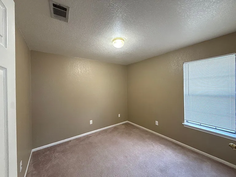 4600 Steamboat Springs Dr — Photo 6